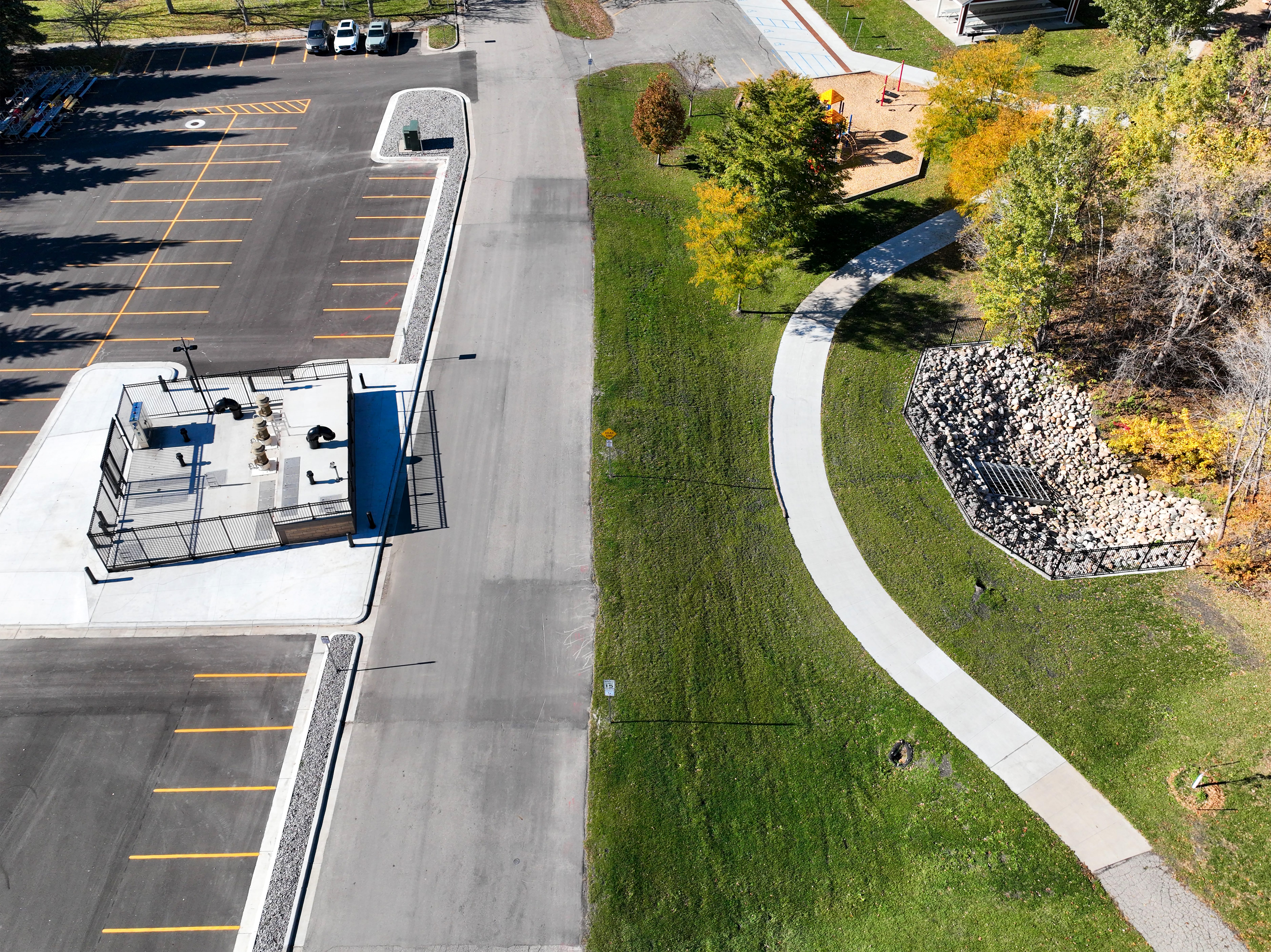 LS 11 57 DJI 20251023131757 0008 V